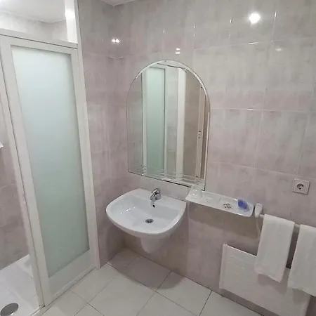 Montecarlo Motel 2*
