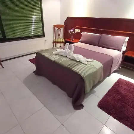 Montecarlo Motel Teo